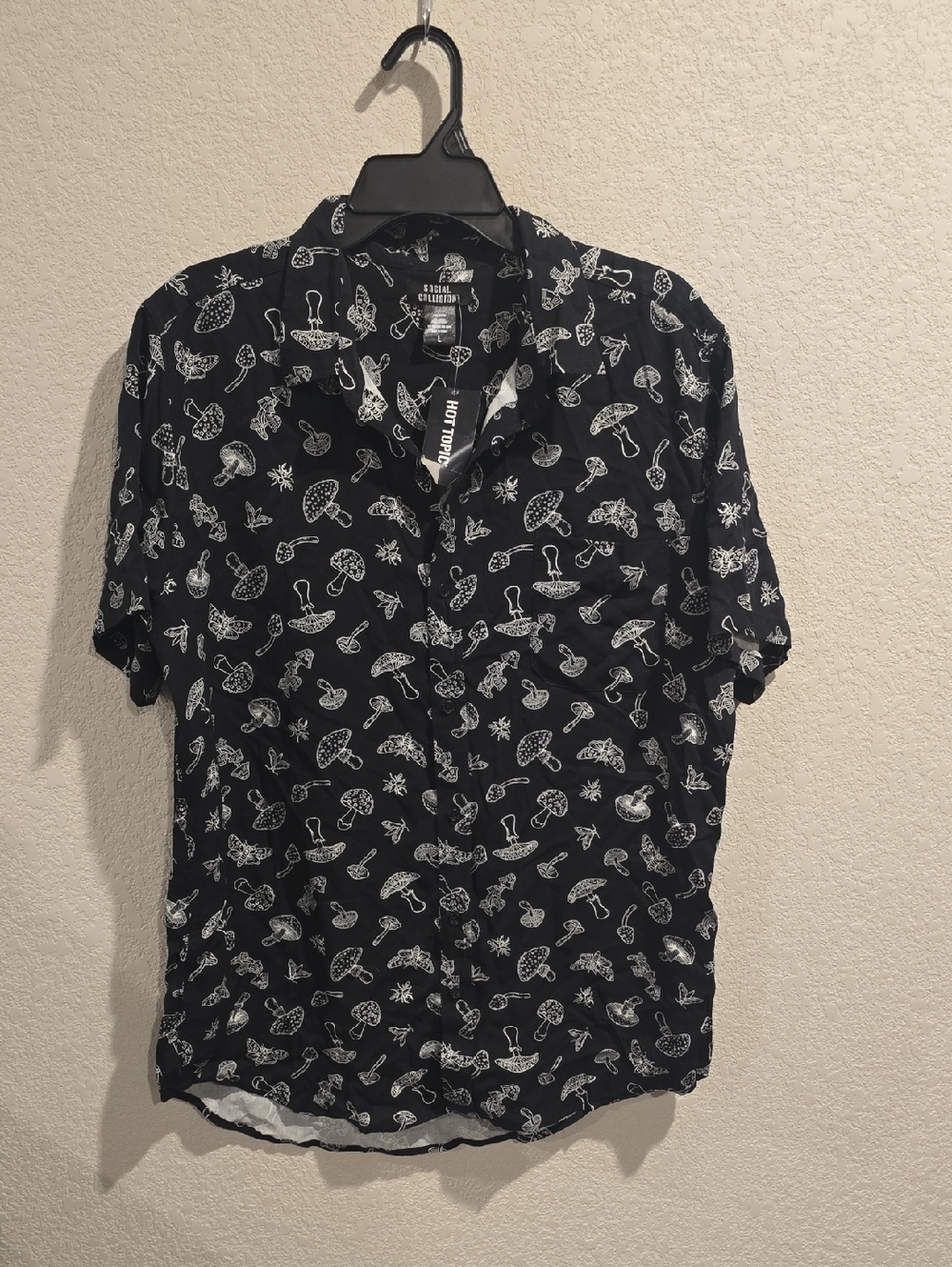 NWT Social Collision Mushroom & Insect Button Down